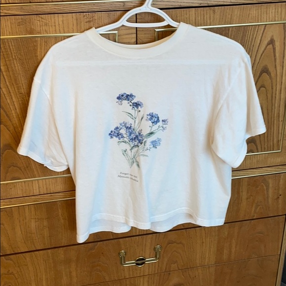 Brandy Melville RARE tee - Picture 1 of 1